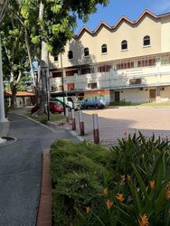 Elias Mall (D18), Retail #543707691